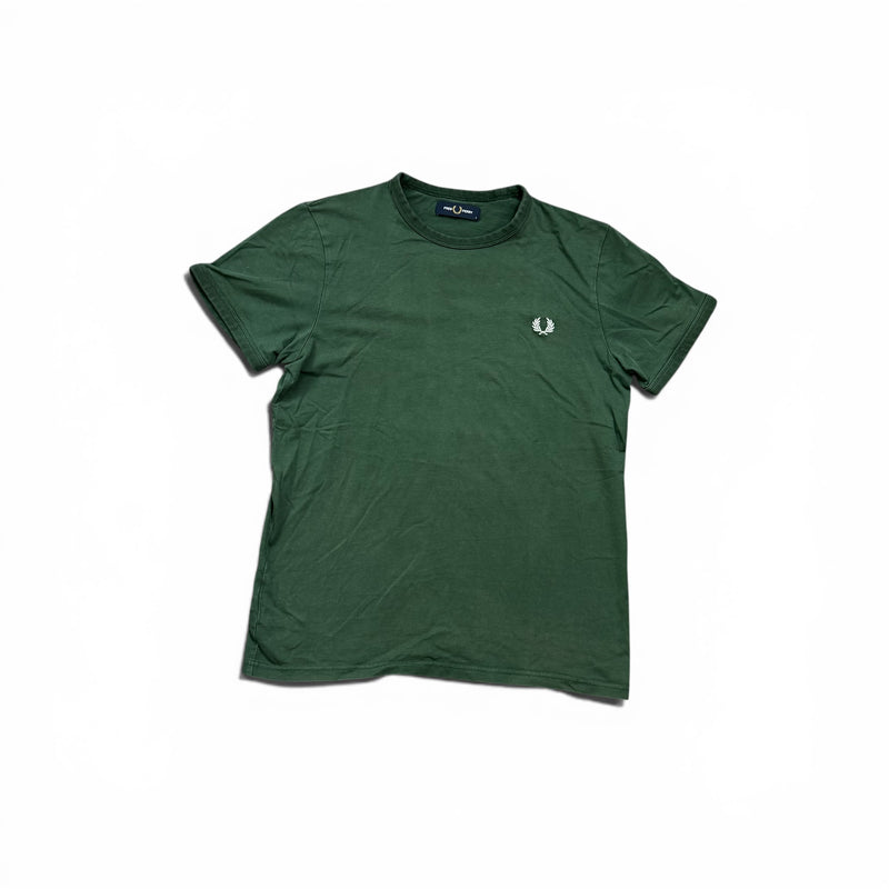 Fred Perry T-Shirt Waldgrün mit dezenten Logo