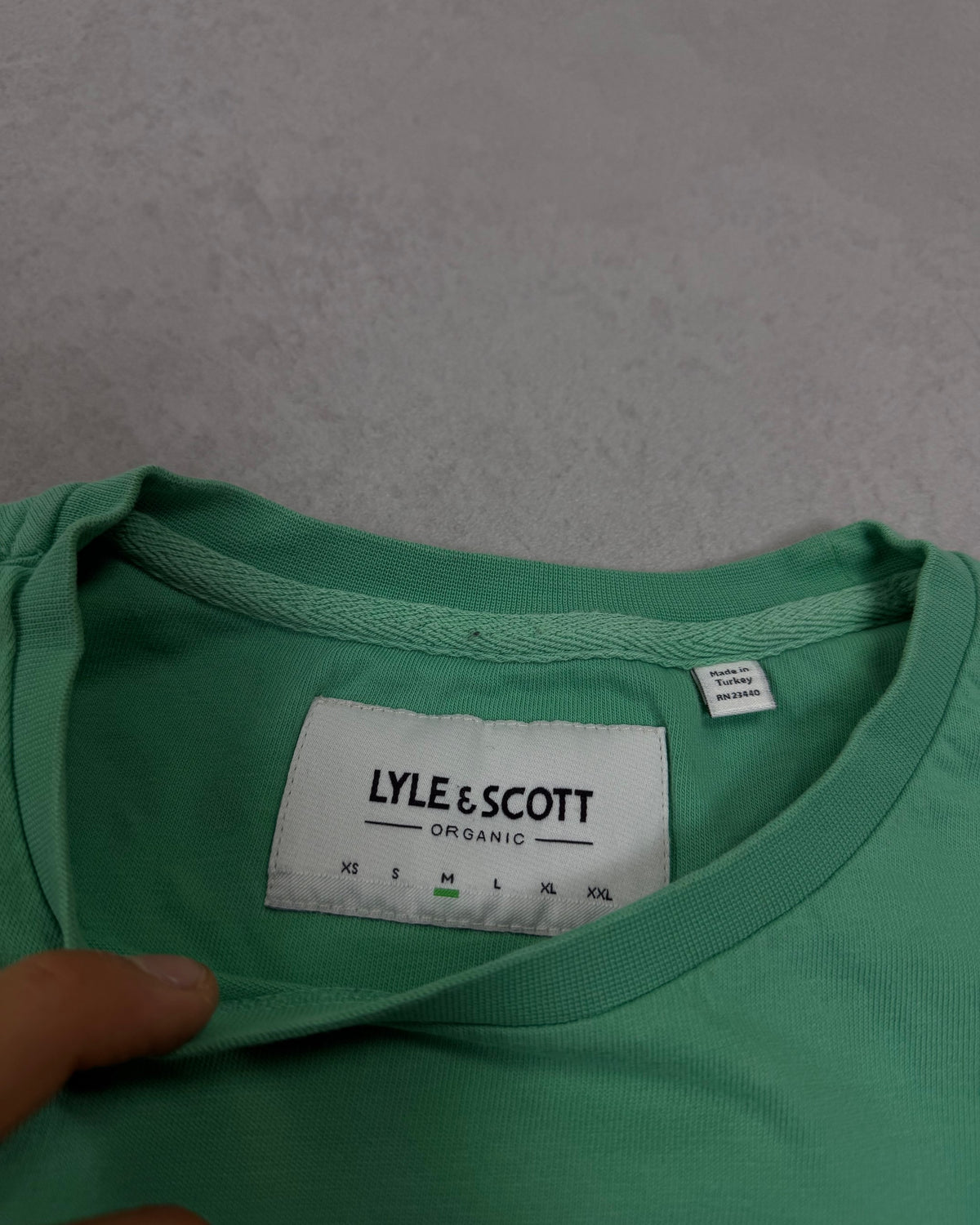 Lyle & Scott T-Shirt Mintgrün mit Adler – Etikett