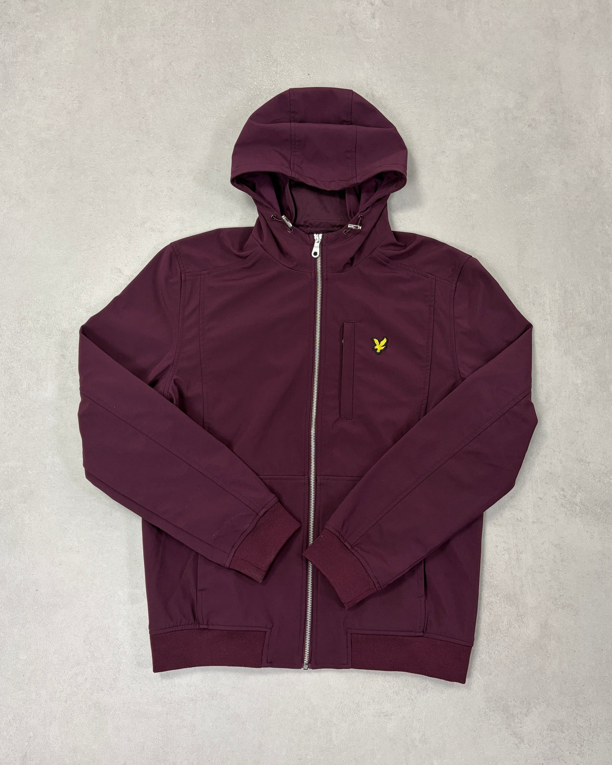 Lyle & Scott Zip-Hoodie Bordeaux mit Adler – Vorderseite