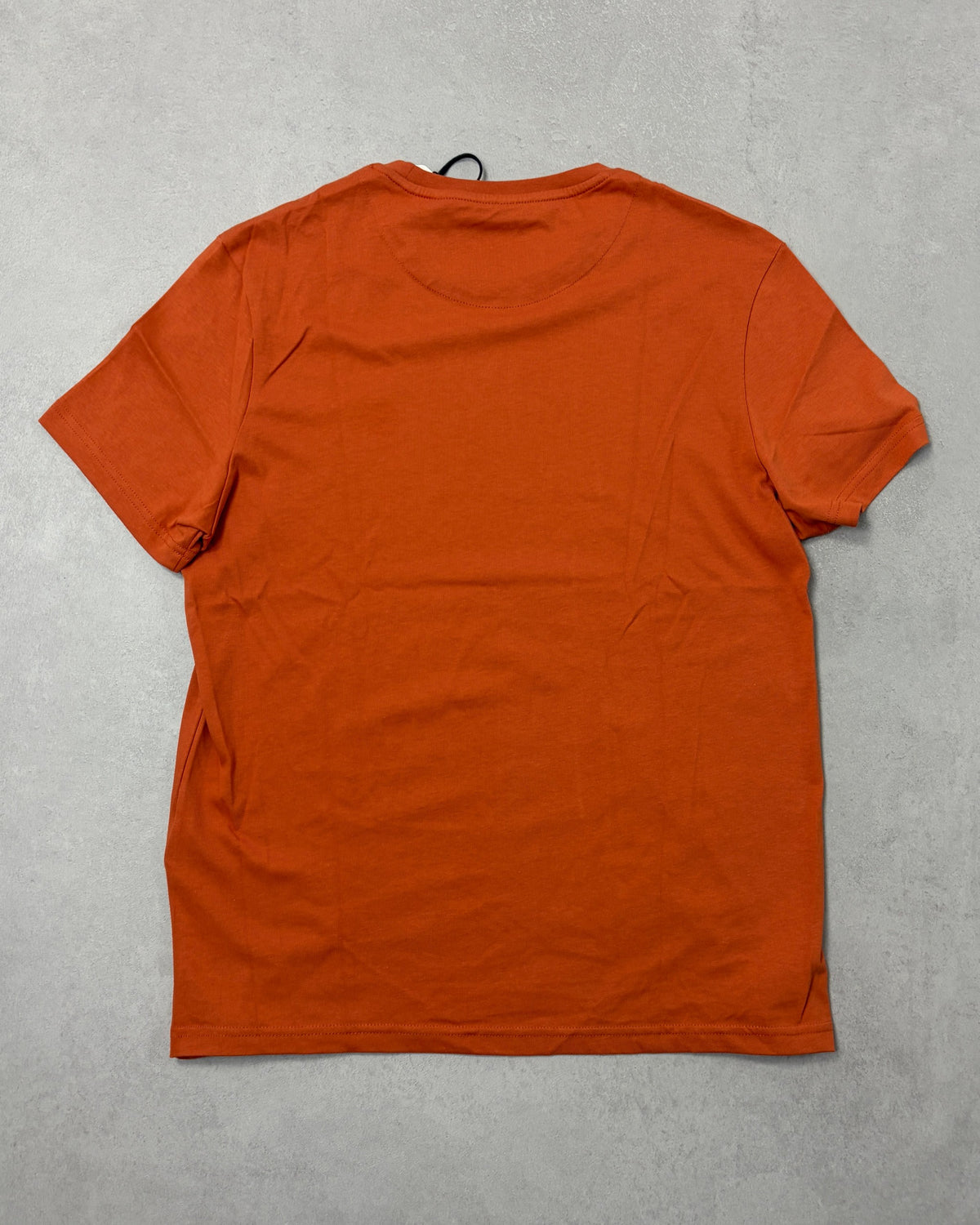 Lyle & Scott T-Shirt Orange mit Originaletikett – Rückseite
