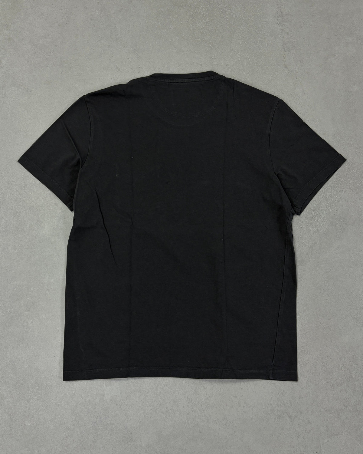 Lyle & Scott T-Shirt Anthrazit mit schwarzer Brusttasche – Rückseite