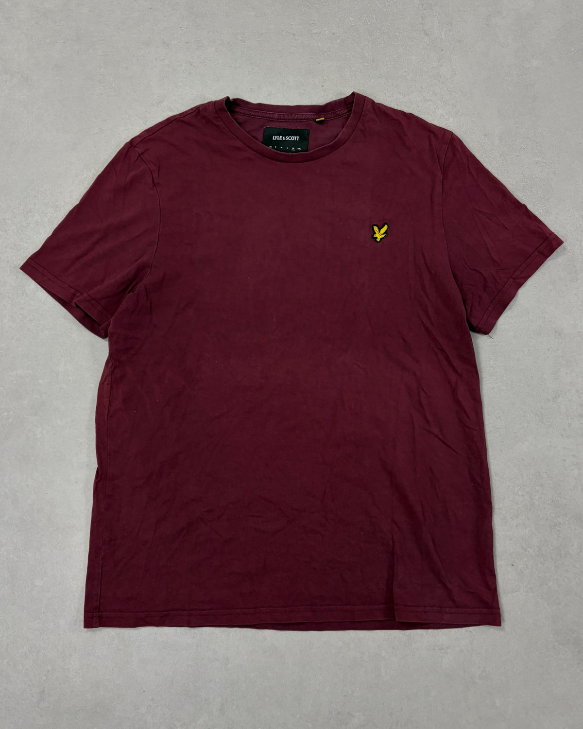 Lyle & Scott T-Shirt Bordeaux mit Adler – Vorderseite