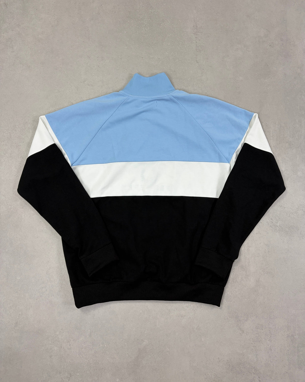 Fred Perry Half-Zip Pullover Hellblau-Weiß-Schwarz Größe XL – Rückseite