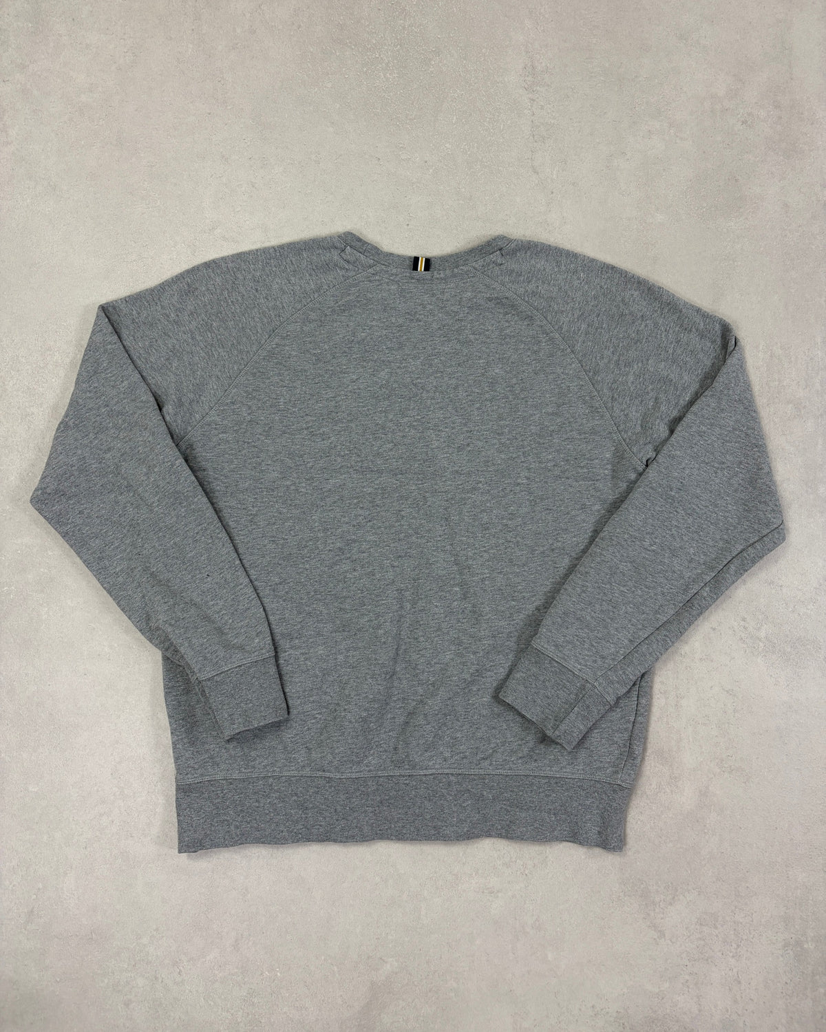 Fred Perry Pullover Grau meliert mit Tipping-Kragen Größe XL – Rückseite