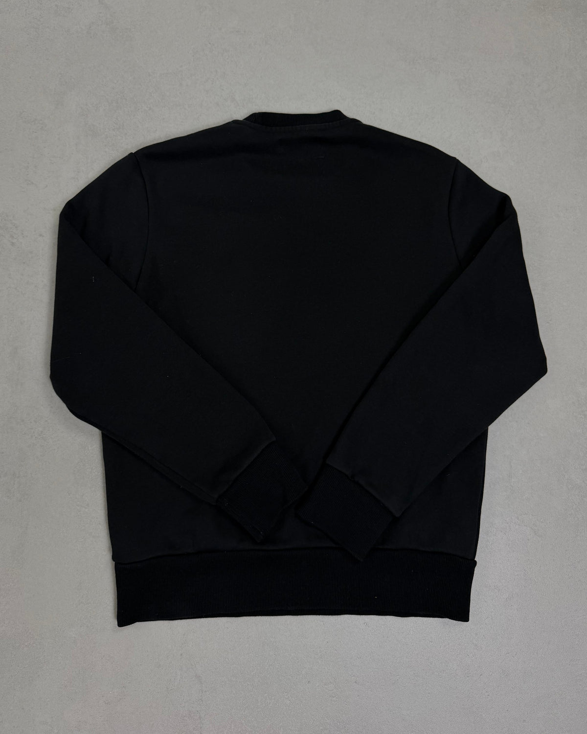 Fred Perry Pullover Schwarz mit Lorbeer-Print Größe M – Rückseite