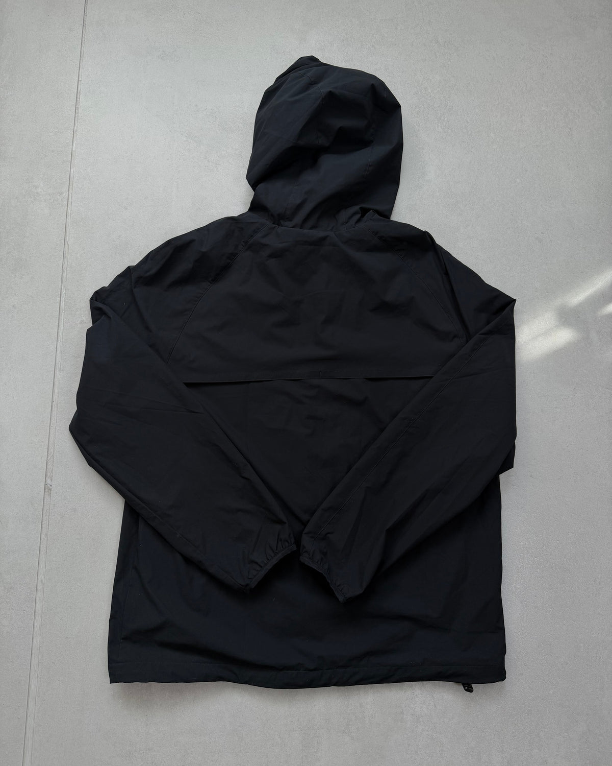 Lyle & Scott Kapuzen-Windjacke Schwarz in 2XL Größe 2XL – Rückseite