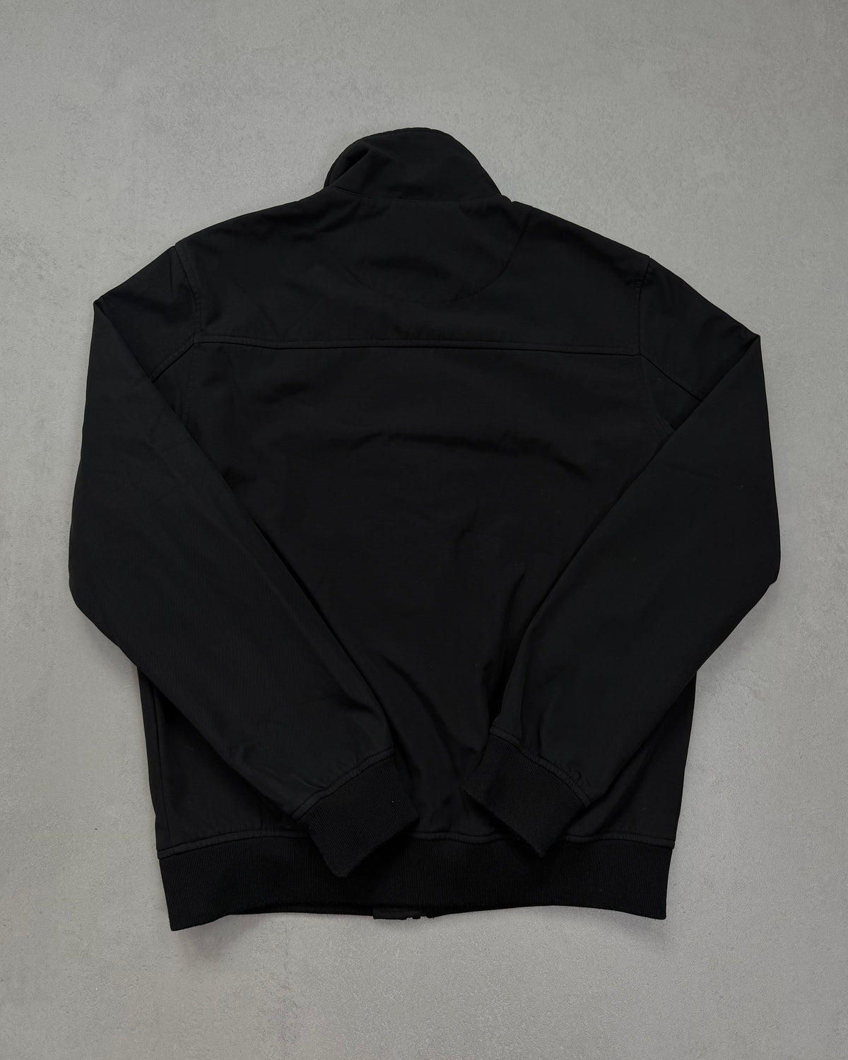 Lyle & Scott Trainingsjacke Schwarz mit gelbem Adler Größe S – Rückseite