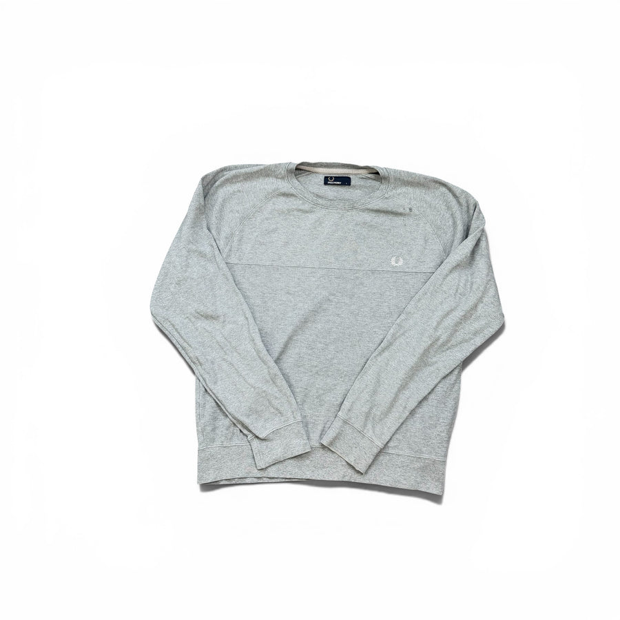 Fred Perry Sweater mit kleinem Logo auf der Brust
