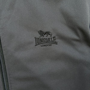 Lonsdale Trainingsjacke Schwarz mit dezenten Logo