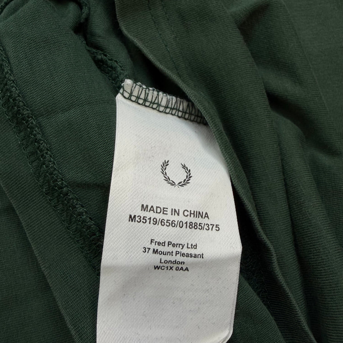 Fred Perry T-Shirt Waldgrün mit dezenten Logo