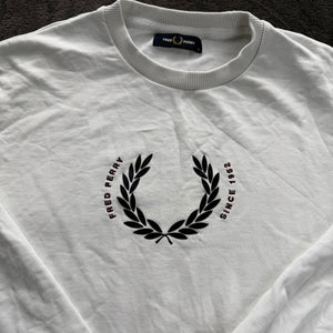 Fred Perry Sweater mit runden Mittelprint