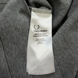 Fred Perry Sweater mit kleinem Logo auf der Brust