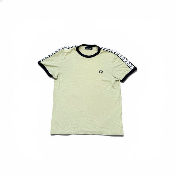 Fred Perry T-Shirt Hellbraun mit kleinem Logo