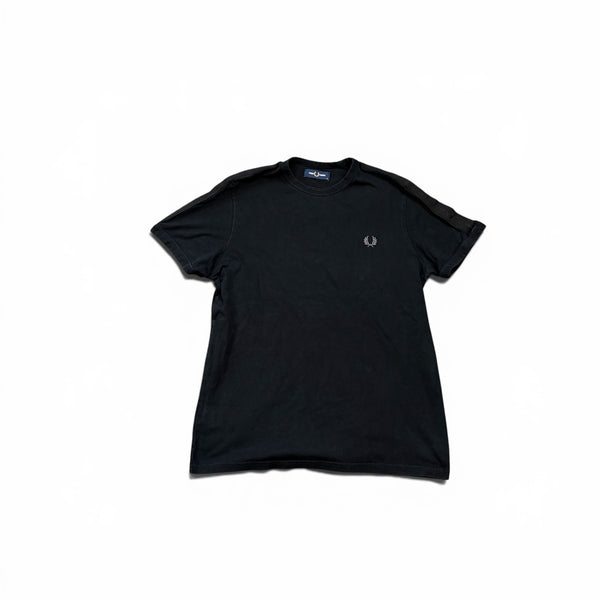 Fred Perry Tshirt Schwarz mit Schriftzug