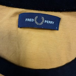 Fred Perry Tshirt Gelb mit kleinem Logo