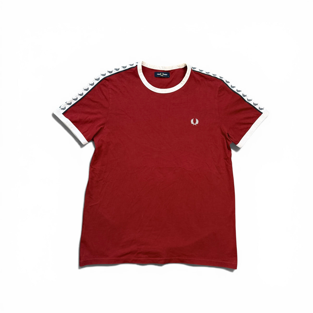 Fred Perry T-Shirt Rot mit kleinem Logo