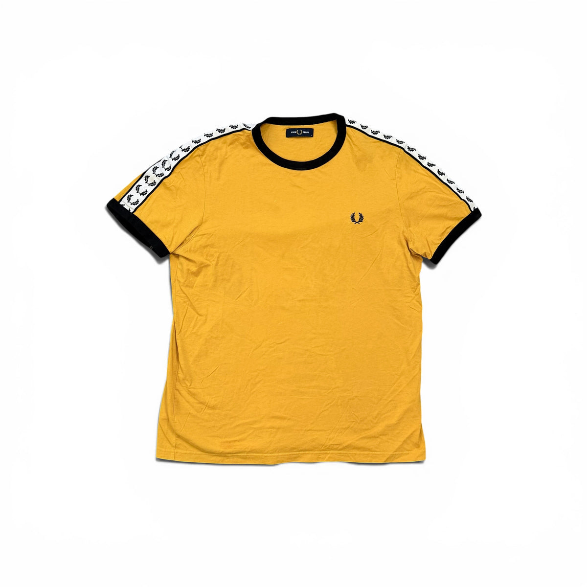 Fred Perry Tshirt Gelb mit kleinem Logo
