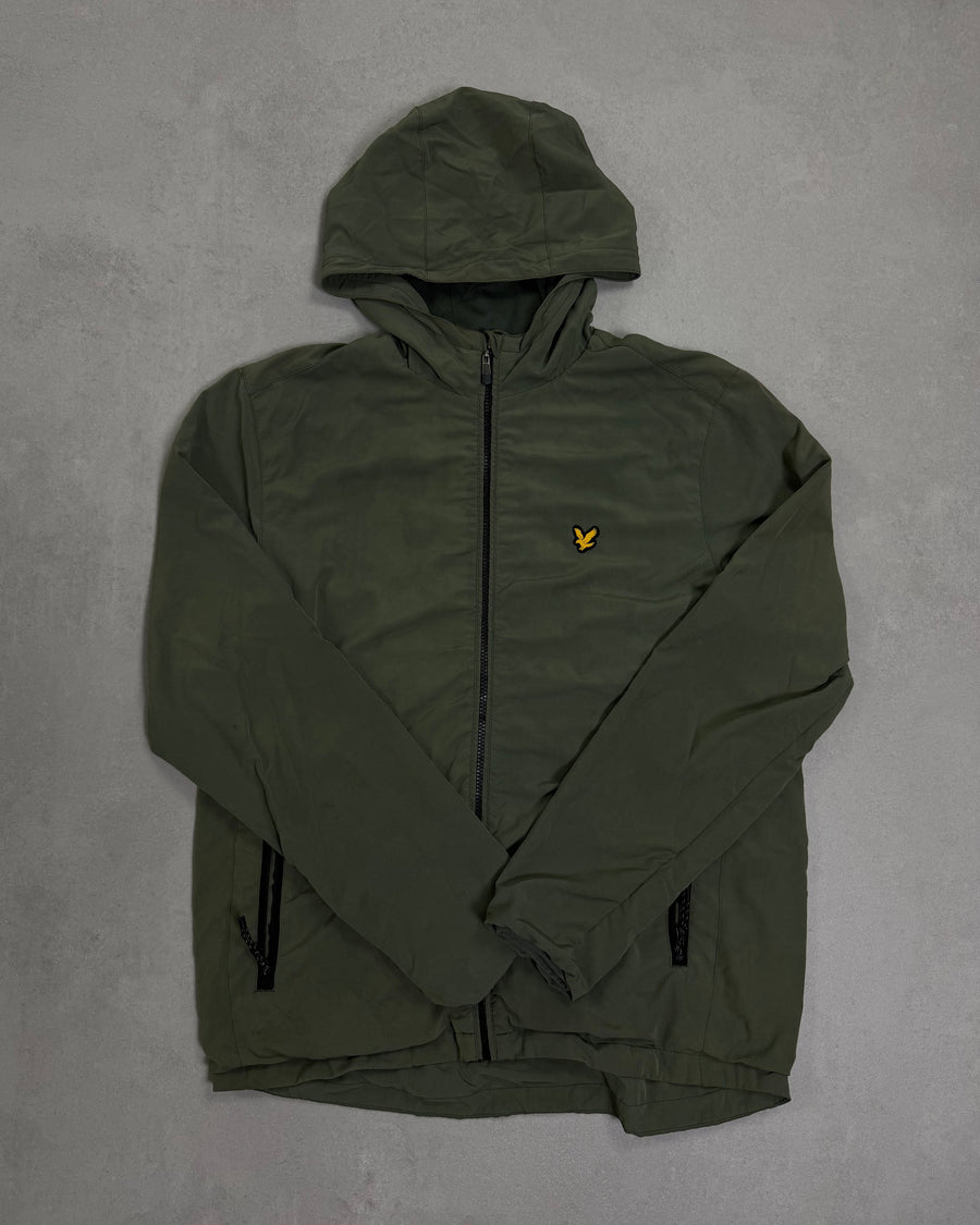 Lyle & Scott Windjacke Oliv mit Kapuze – Vorderseite