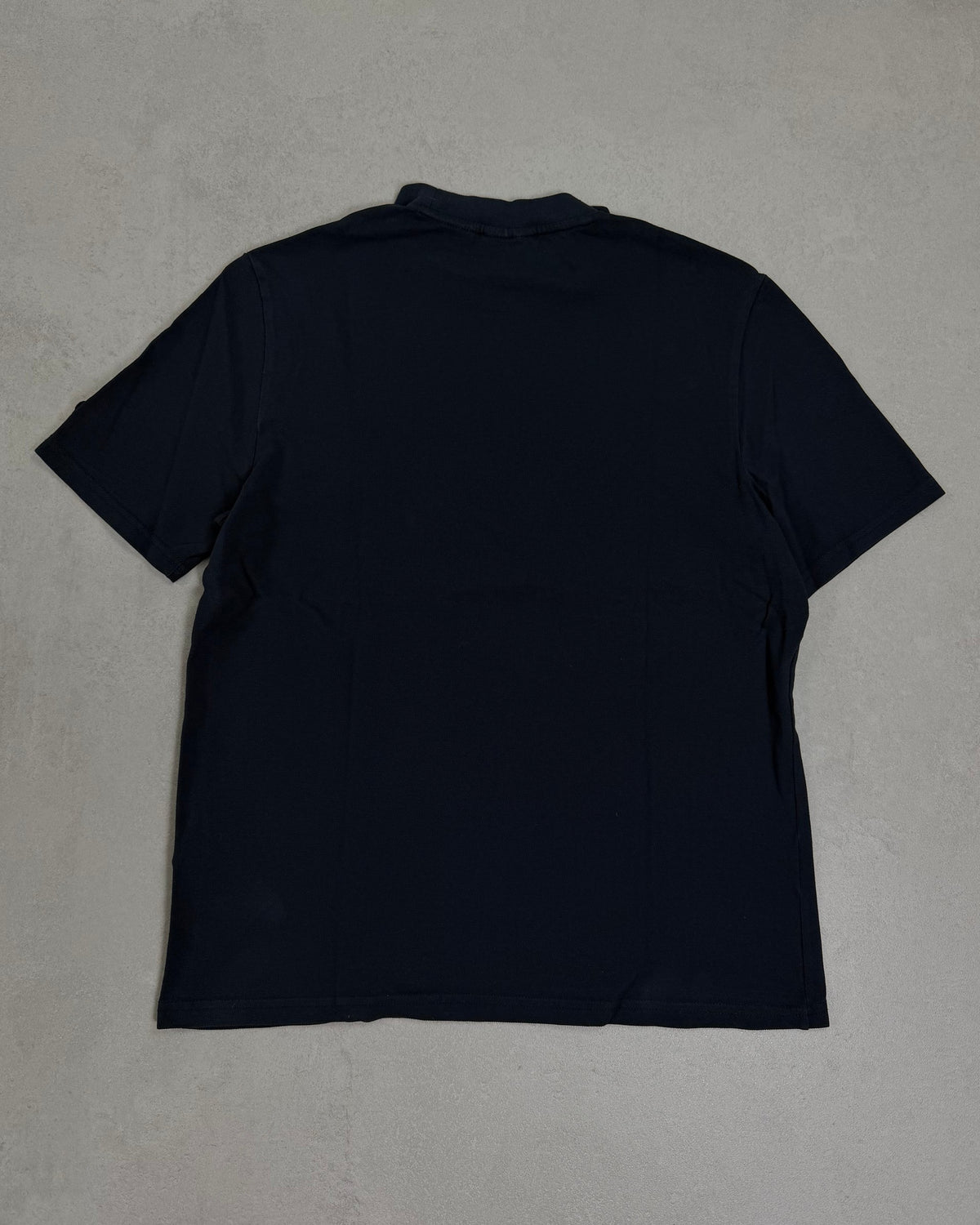 Lyle & Scott T-Shirt Schwarz mit kleinem Schriftzug – Rückseite