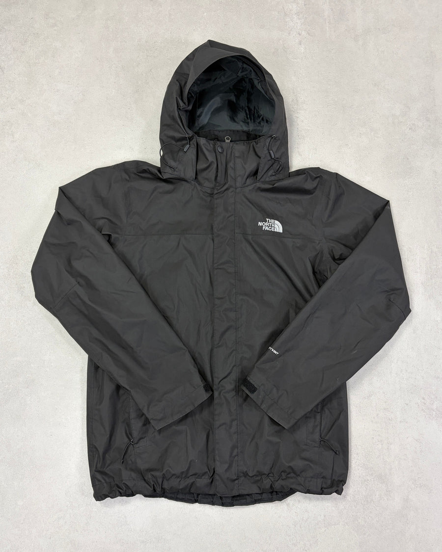 The North Face Regenjacke Schwarz mit Kapuze – Vorderseite