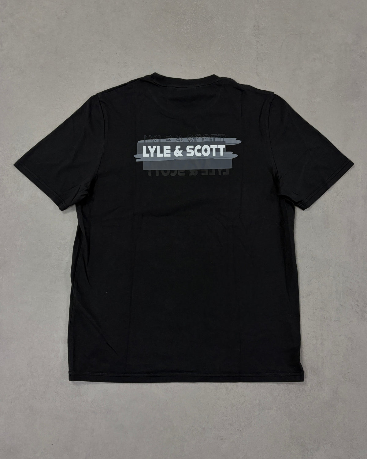 Lyle & Scott T-Shirt Schwarz mit Rückenprint – Rückseite