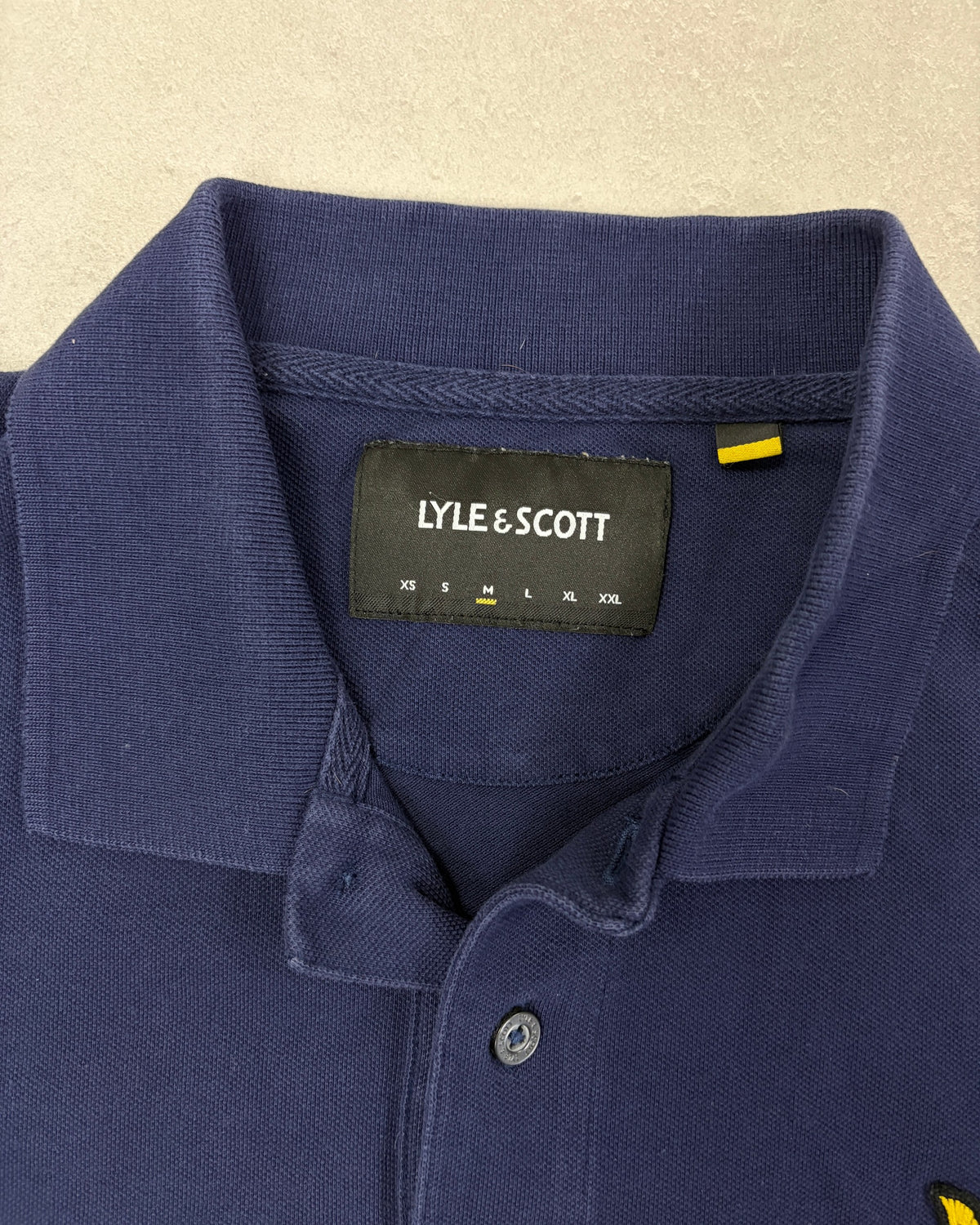 Lyle & Scott Poloshirt Navy mit Adler – Etikett