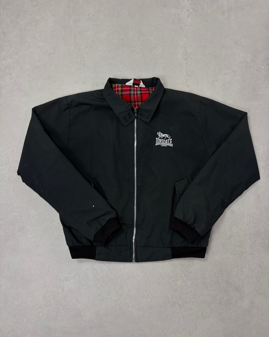 Lonsdale Harrington-Jacke Schwarz mit Tartan-Futter – Vorderseite