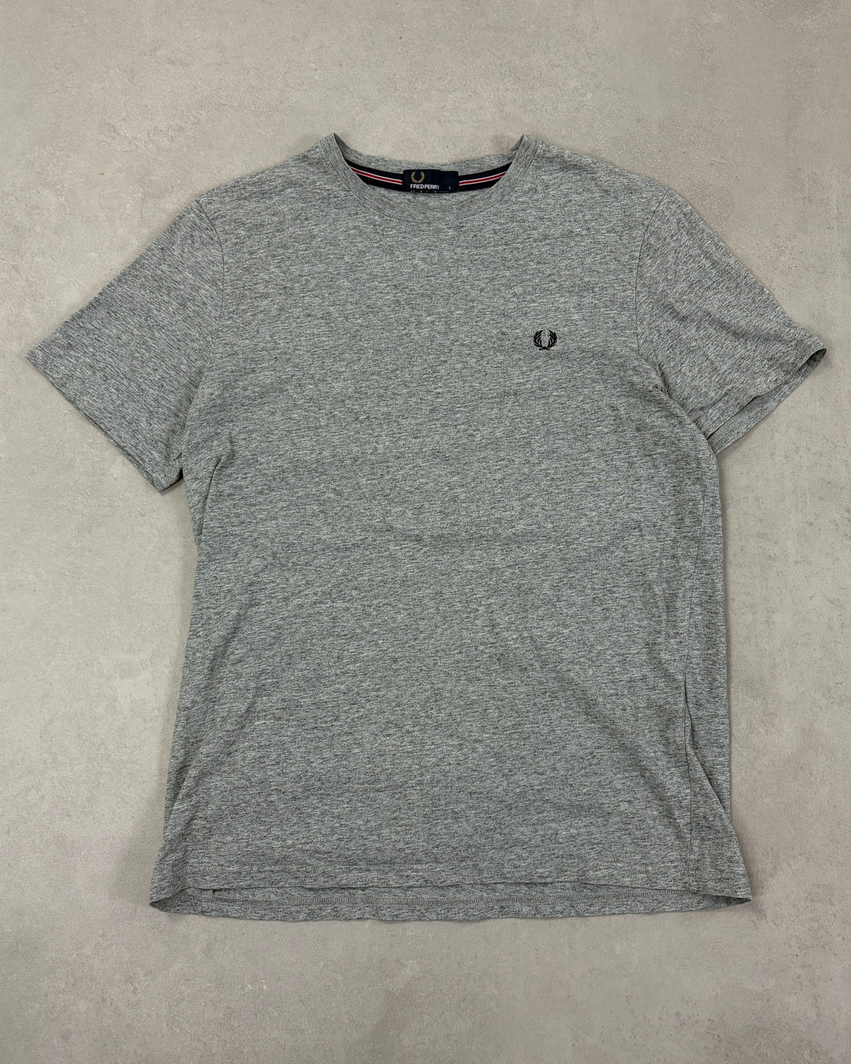 Fred Perry T-Shirt Grau meliert mit Lorbeerkranz – Vorderseite