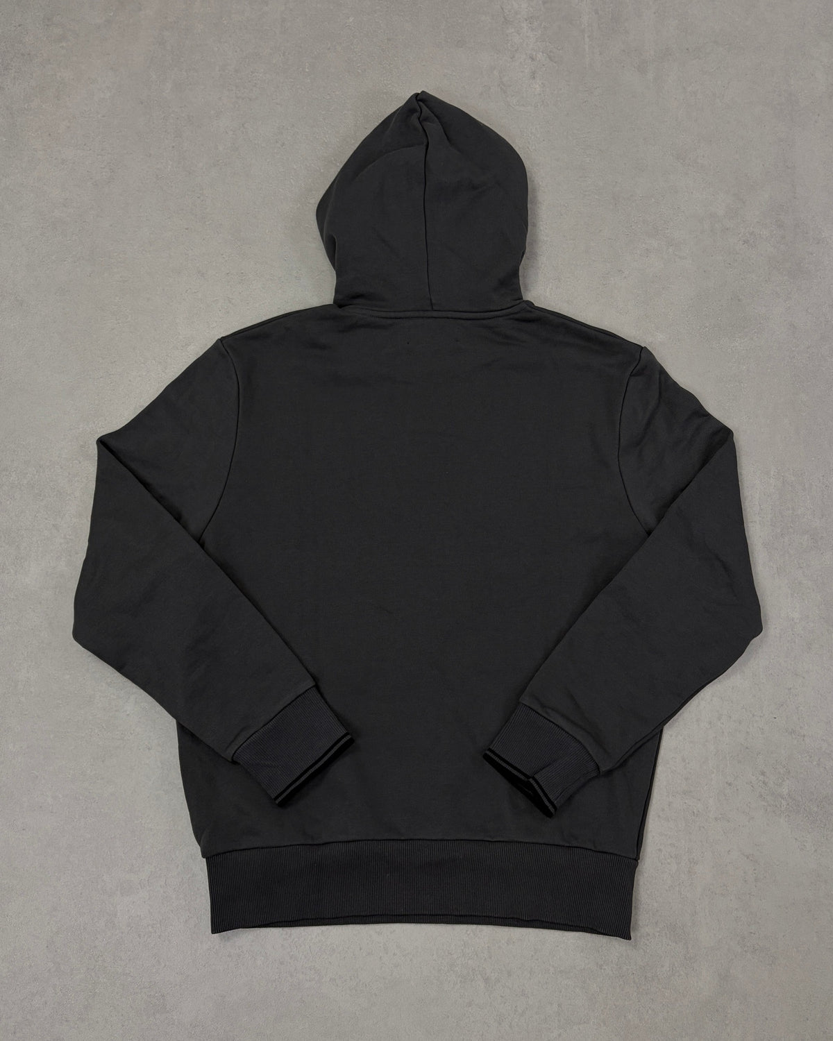 Fred Perry Hoodie Anthrazit mit Lorbeerkranz Größe L – Rückseite