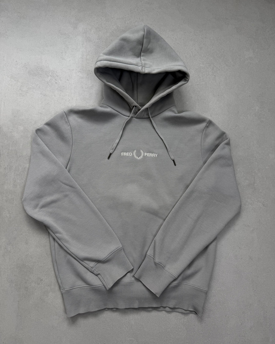 Fred Perry Hoodie Grau mit gesticktem Logo Größe M – Vorderseite