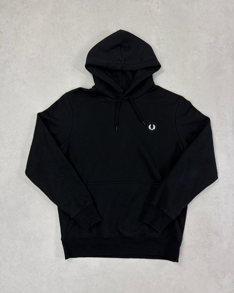 Fred Perry Hoodie Schwarz mit Lorbeer-Patch Größe L – Vorderseite