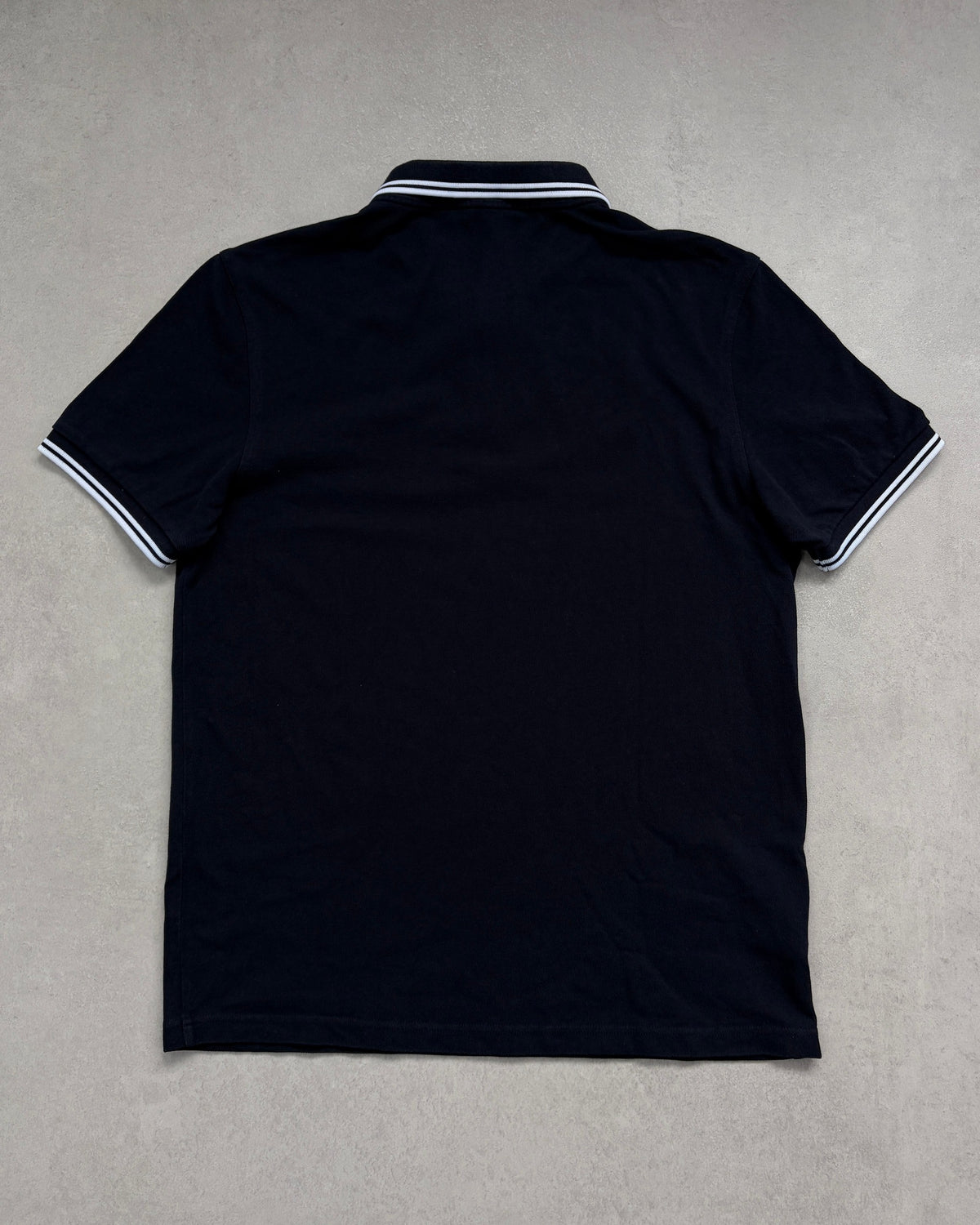 Fred Perry Polo Navy mit weißem Tipping Größe L – Rückseite