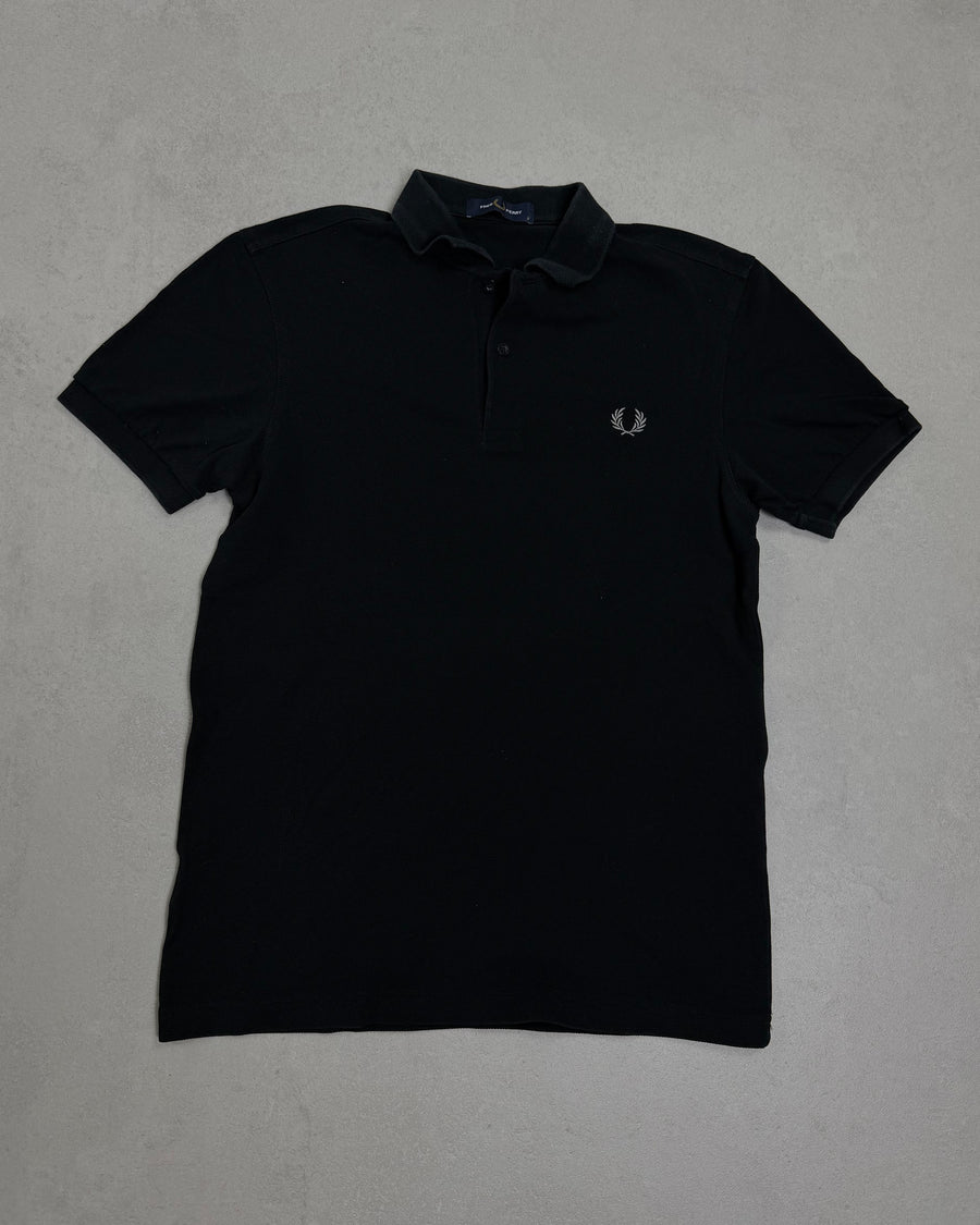Fred Perry Poloshirt Schwarz Größe S – Vorderseite