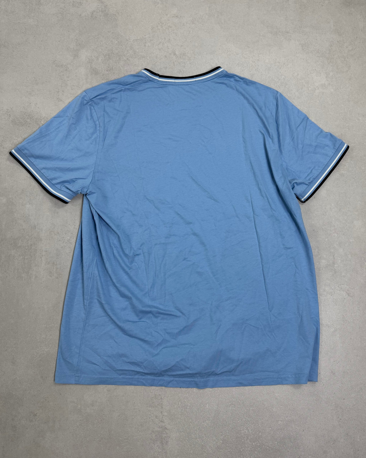 Fred Perry Ringer T-Shirt Hellblau mit Twin Tipping Größe XL – Rückseite
