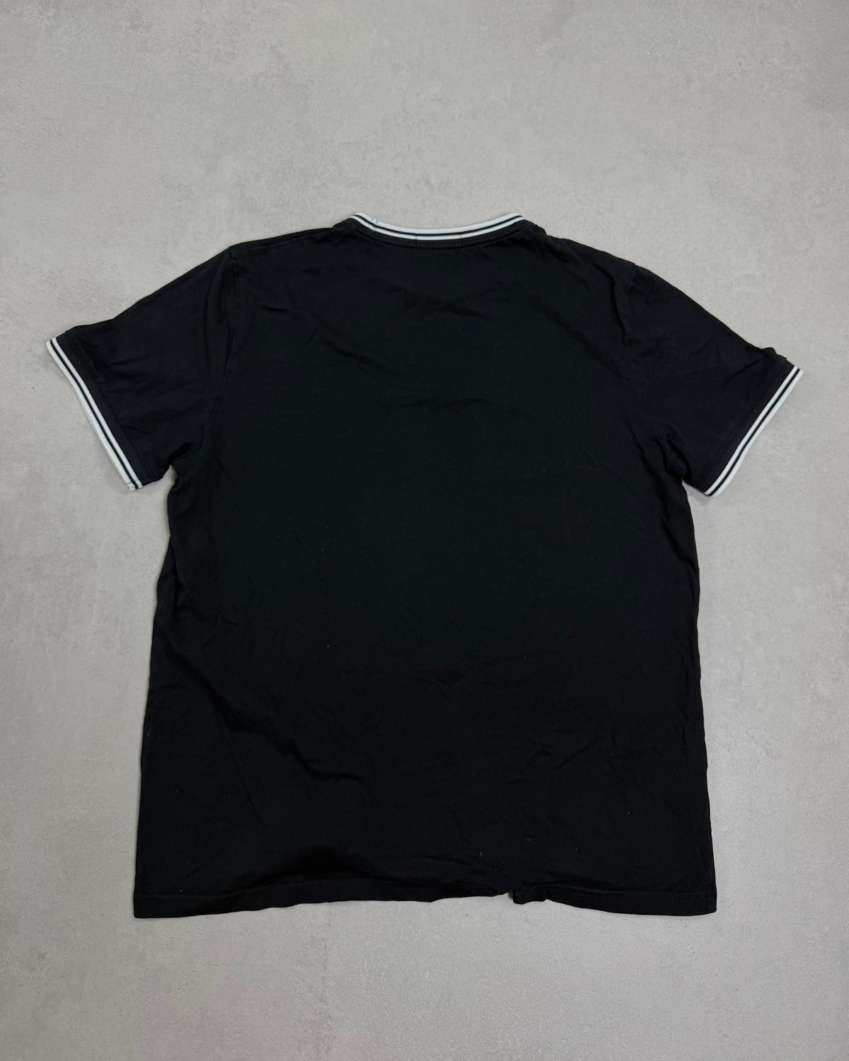 Fred Perry Ringer T-Shirt Schwarz mit Twin Tipping Größe XL – Rückseite