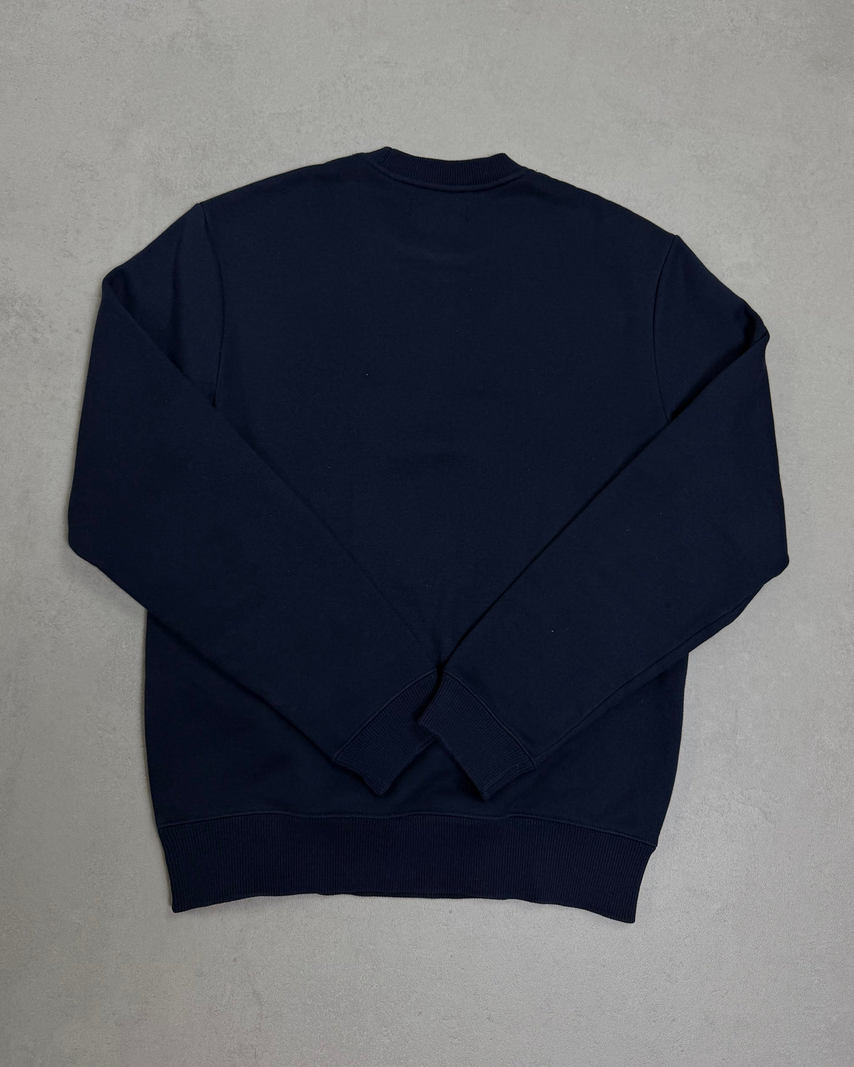 Fred Perry Pullover Navy mit gesticktem Schriftzug Größe S – Rückseite