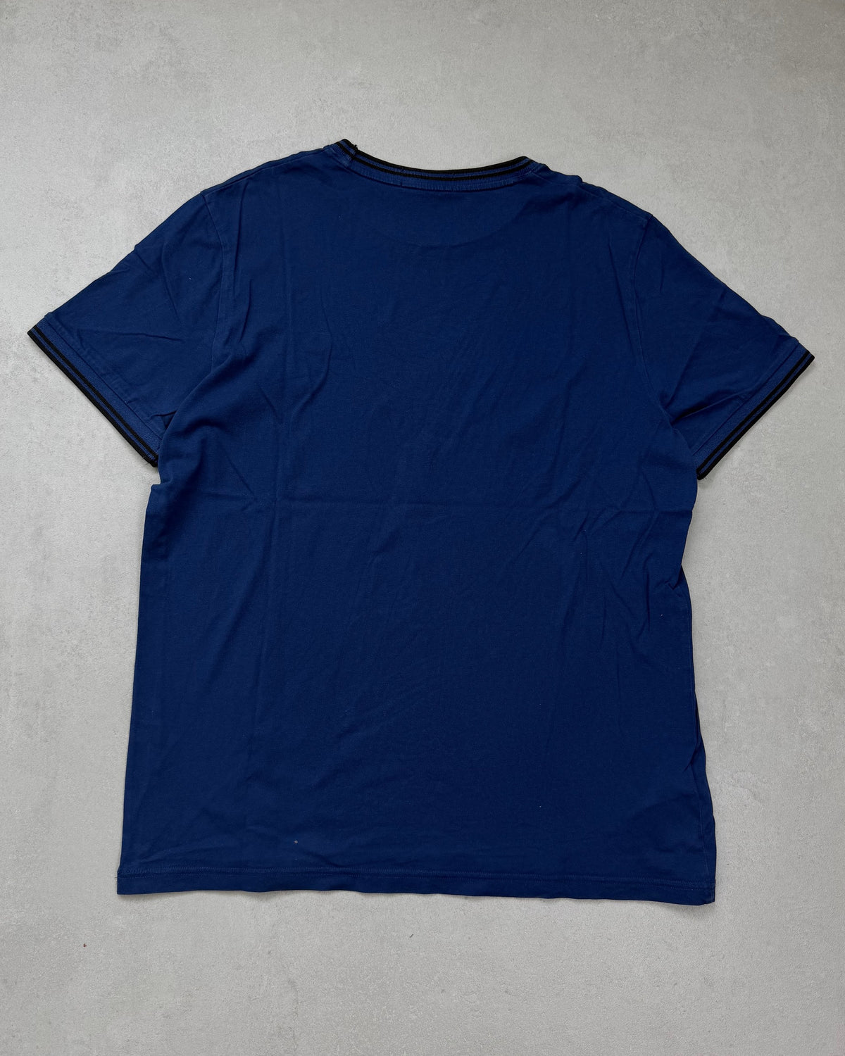 Fred Perry T-Shirt Blau mit Twin Tipping Größe L – Rückseite