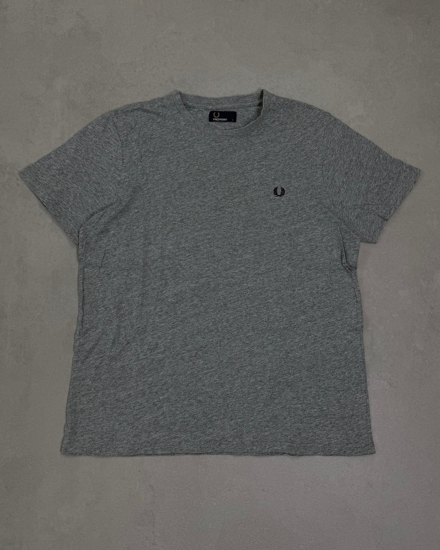 Fred Perry T-Shirt Grau meliert mit Lorbeerkranz Größe L – Vorderseite