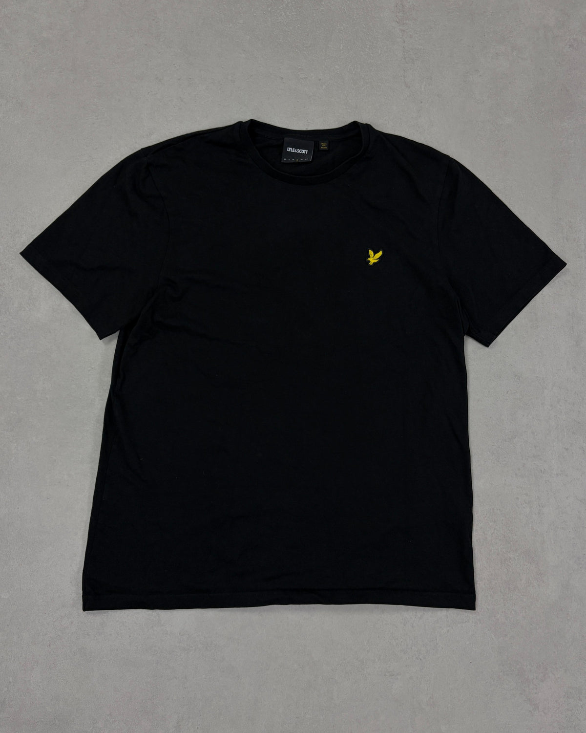 Lyle & Scott T-Shirt Schwarz mit Adler-Logo Größe L – Vorderseite