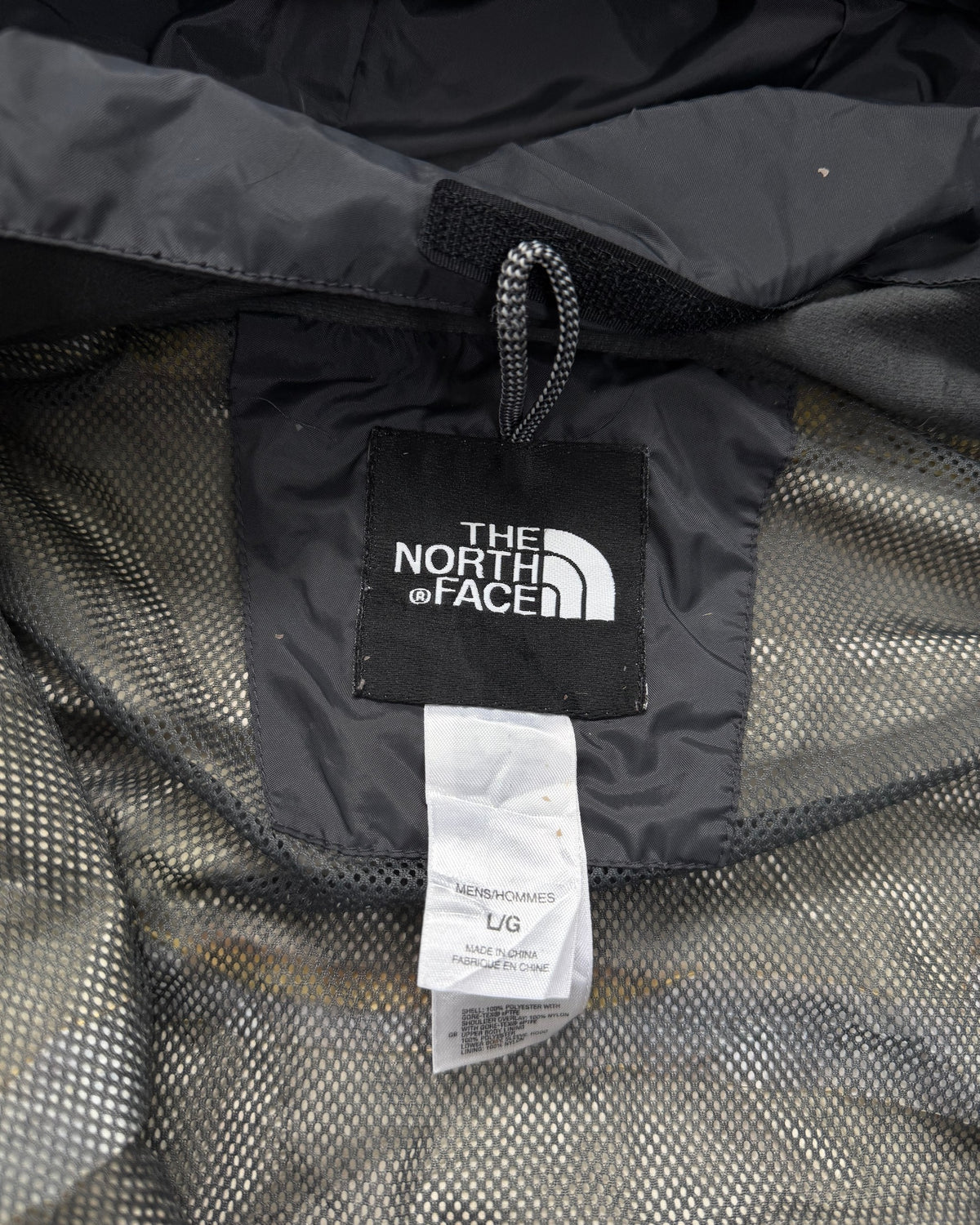 The North Face Gore-Tex Regenjacke Schwarz Größe L – Etikett