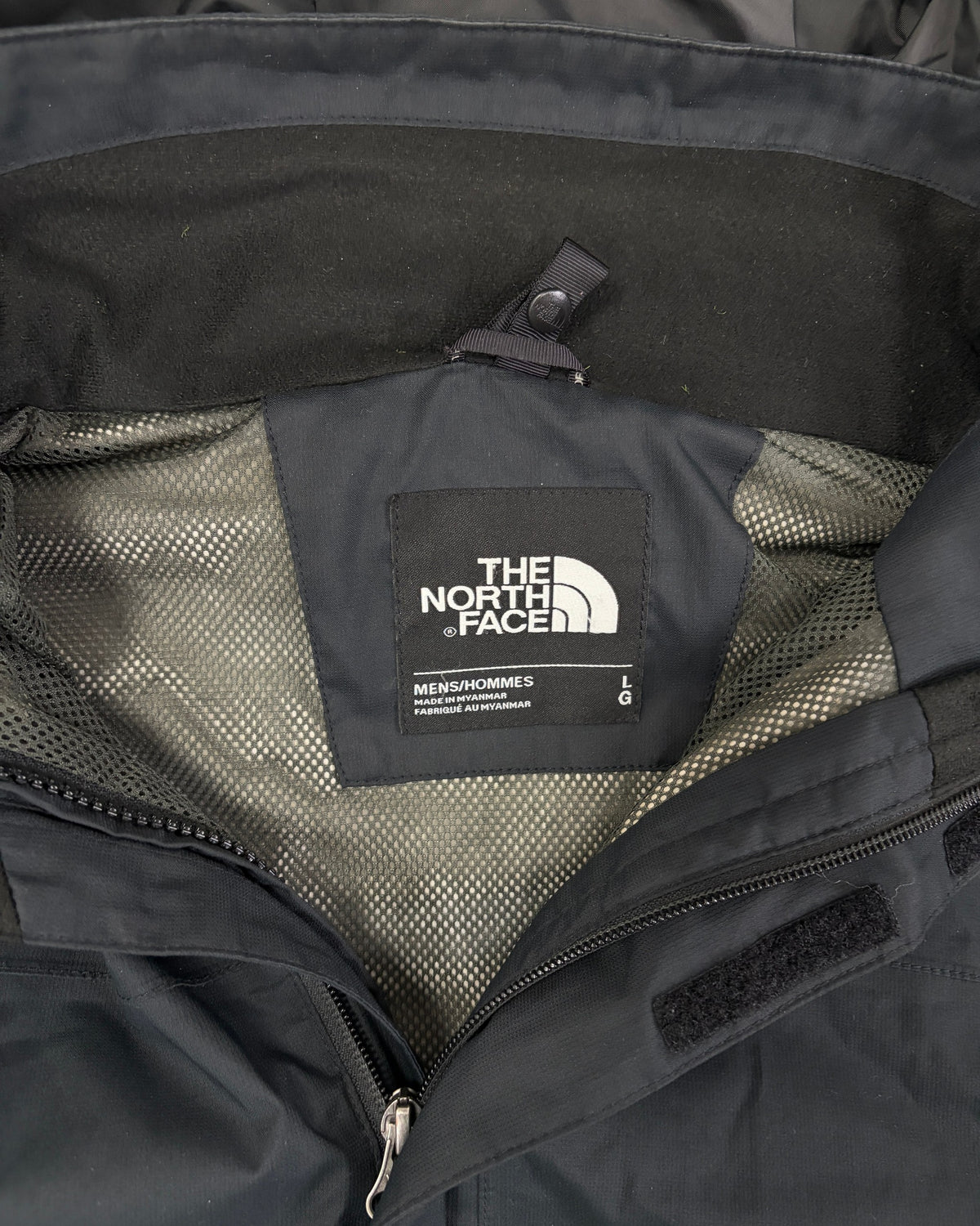 The North Face Kapuzenjacke Schwarz Größe L – Etikett